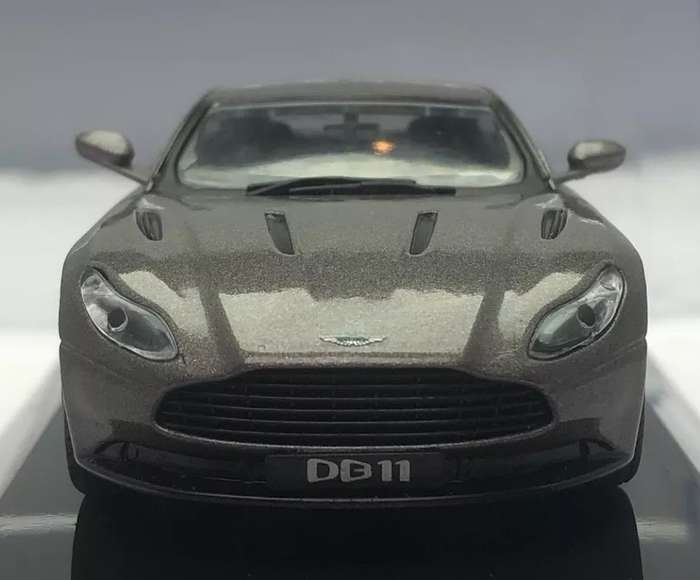Aston Martin DB11 grey metallic 2016 1/43 IXO/Altaya NEW+boxed #6160 instant wheels