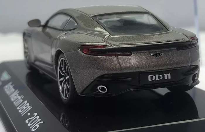 Aston Martin DB11 grey metallic 2016 1/43 IXO/Altaya NEW+boxed #6160 instant wheels