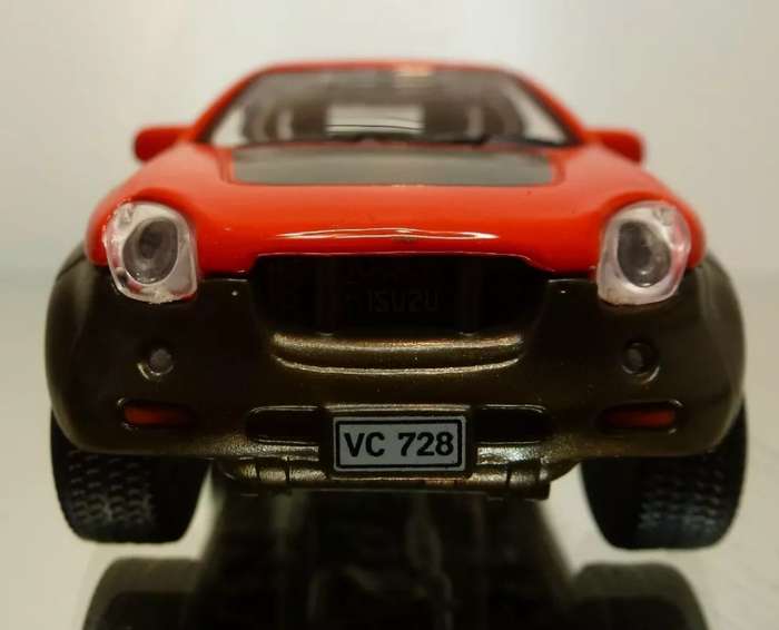 Isuzu VehiCross red 1997 1/43 Cararama NEW+blister #6163 instant wheels