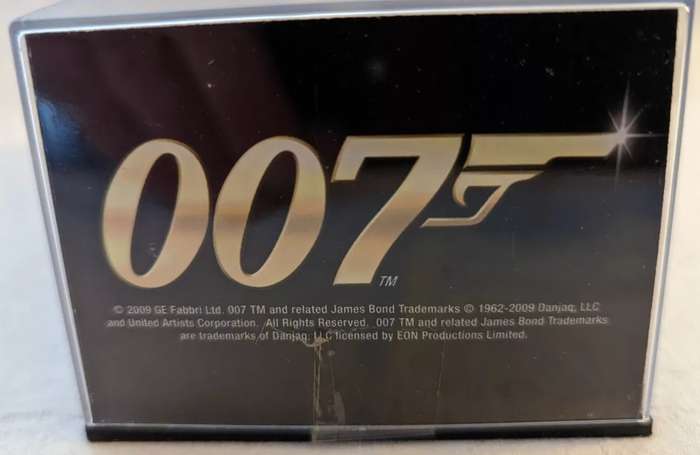 BMW 518 [E28] 1983 Polizei J.Bond 007 Octopussy white 1/43 IXO/Altaya NEW+boxed #6175 instant wheels