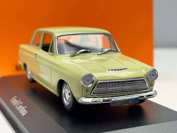 Ford Cortina Mk.I 1962 pale green 1/43 Maxichamps/Minichamps NEW+boxed #6185 instant wheels
