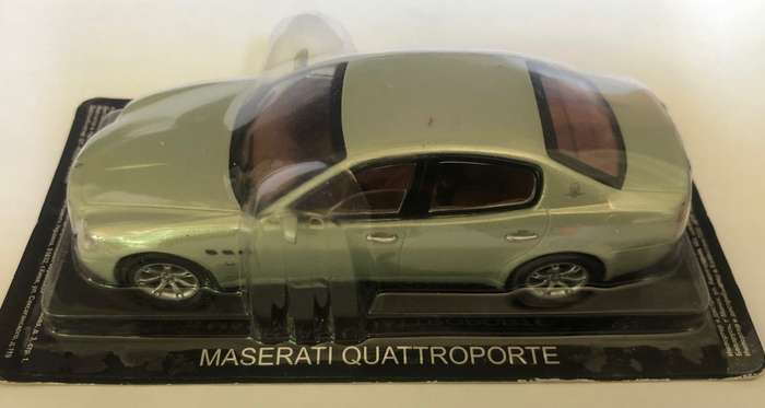 Maserati Quattroporte 2009 Champagne 1/43 D'Agostini/IXO NEWinBlister #6189 instant wheels