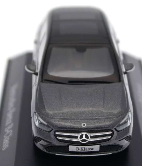 Mercedes-Benz B-class (W247) 2018 Mountain Grey-metallic 1:43 Herpa NEW+boxed #6224 instant wheels