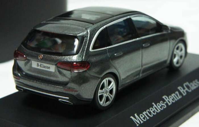 Mercedes-Benz B-class (W247) 2018 Mountain Grey-metallic 1:43 Herpa NEW+boxed #6224 instant wheels