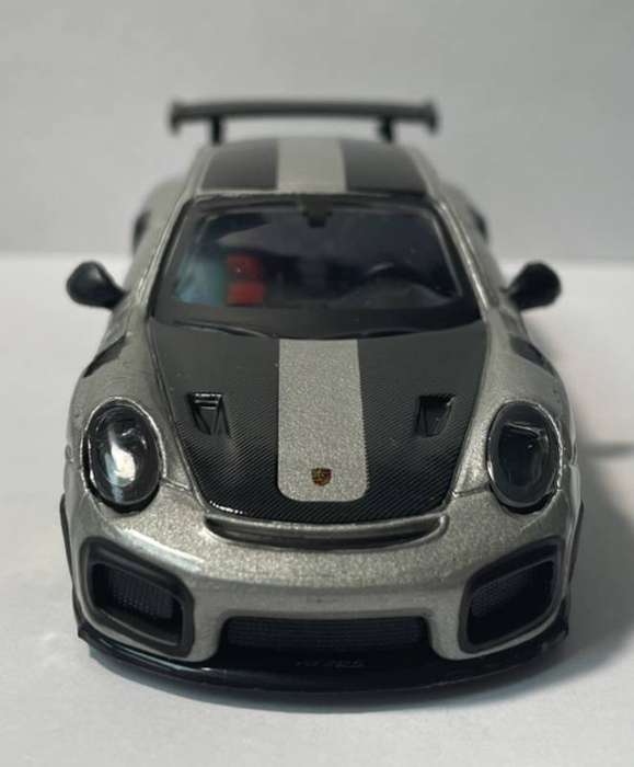 Porsche 911 (991 II) GT2 RS silver 2018-2025 1:43 Bburago NEW+boxed #6225 instant wheels