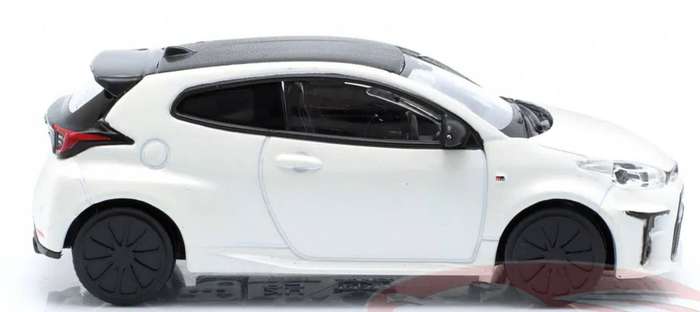 Toyota GR Yaris 2024 white 1:43 Bburago NEW+boxed #6226 instant wheels