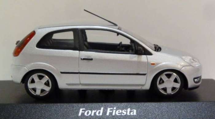 Ford Fiesta 2002 silver 1:43 Minichamps/Maxichamp NEW+boxed #6228 instant wheels