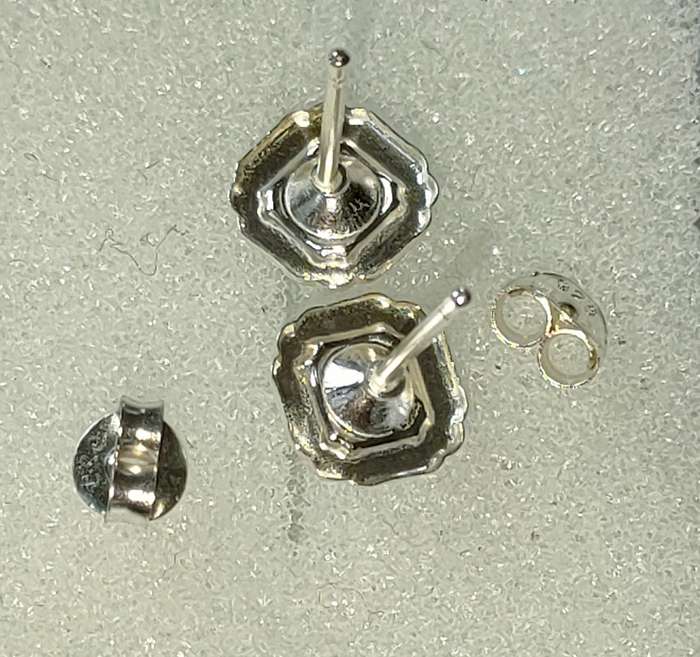 Sterling Silver earrings -gorgeous design - lovely Austrian crystal stone - stamped 925