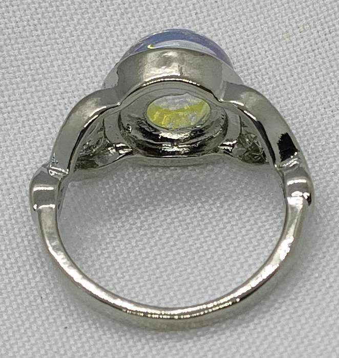 Moonstone ring - lab-created stone - size US 7