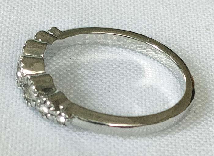Dress ring - multiple lab-created white stones - size US 8