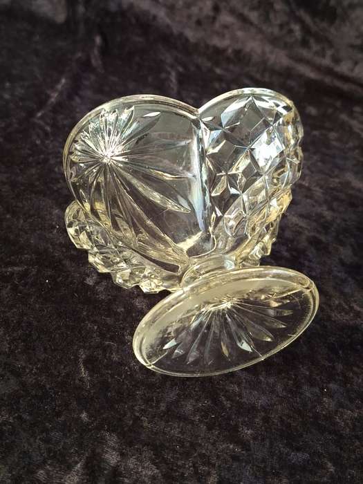 Vintage Pressed Glass Sweet Bowl.