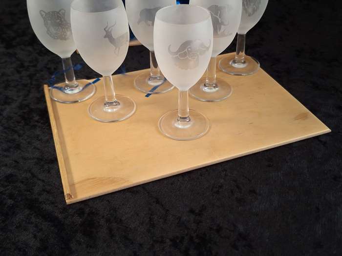 Vintage African Wildlife Themed Sherry Glasses in Wooden Box.