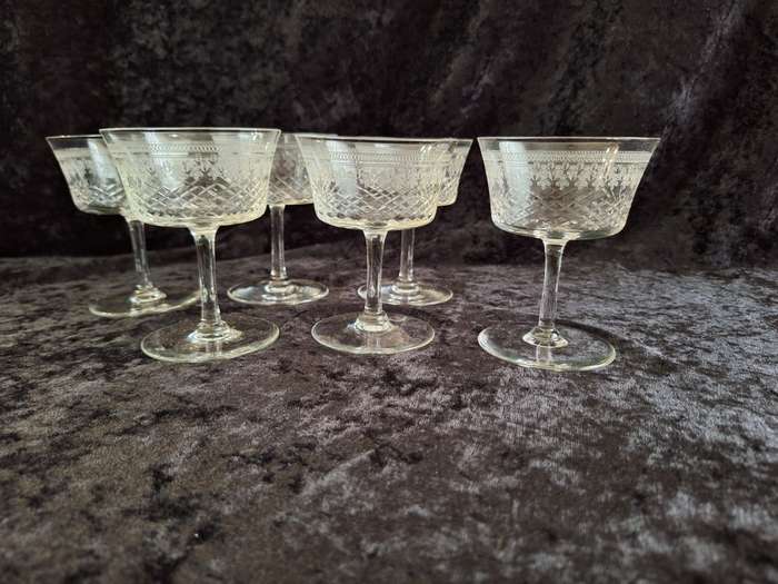 Stunning Edwardian Pall Mall - Lady Hamilton Etched Antique Champagne Glasses (Hand Made)