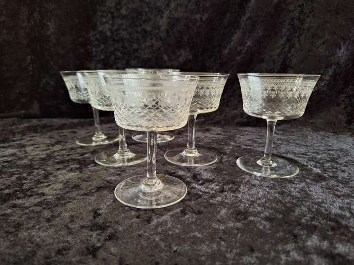 Stunning Edwardian Pall Mall - Lady Hamilton Etched Antique Champagne Glasses (Hand Made)