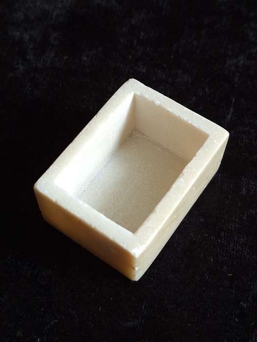 Vintage Indian Hand Carved Soapstone with Mother of Pearl inserts Trinket