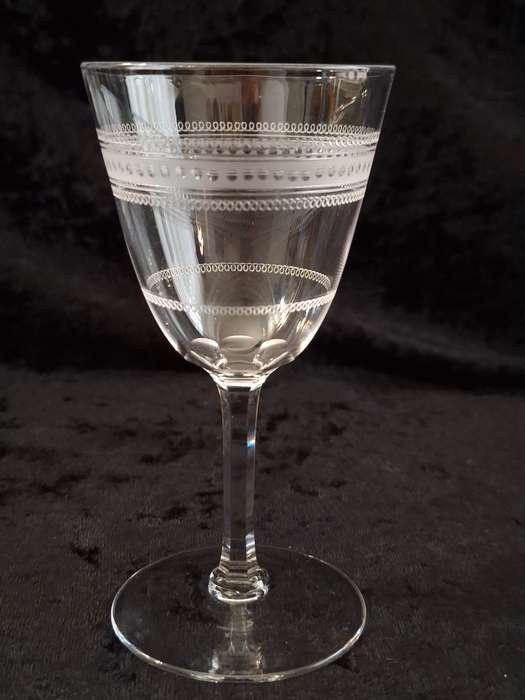 Stunning Set of 4 Crystal Edwardian Etched Antique Sherry Glasses
