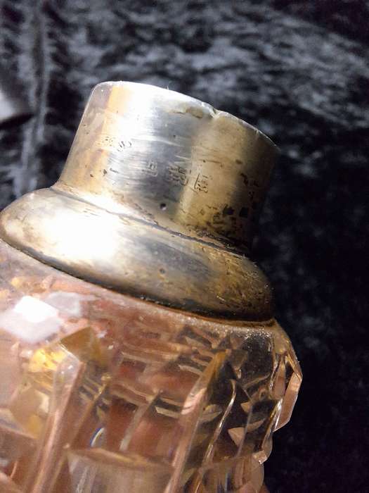 Vintage 1930's Cut Glass Scent Bottle. (Some Small Chips)