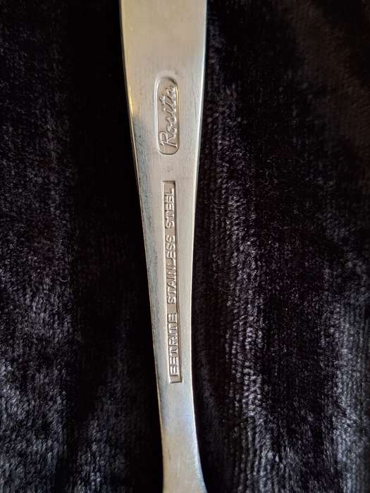 Vintage Eetrite Rosita Stainless-Steel Cake/pastry Server.