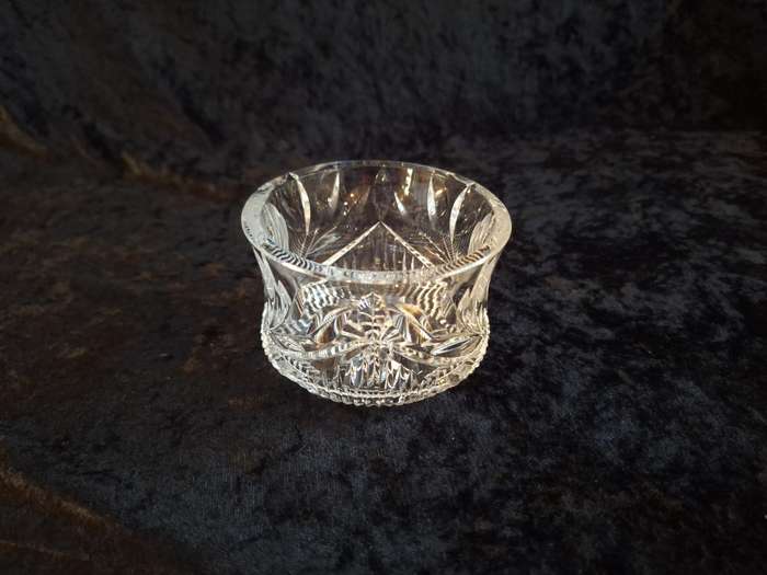 Stunning Vintage Rose Cut Crystal Sweet Bowl - C.