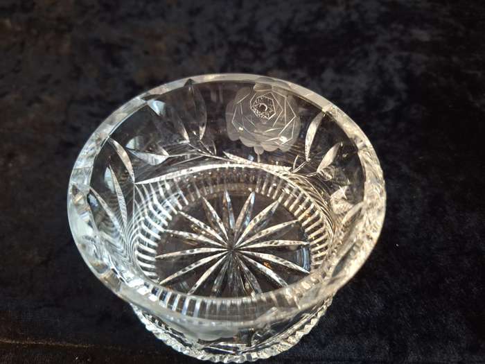 Stunning Vintage Rose Cut Crystal Sweet Bowl - C.