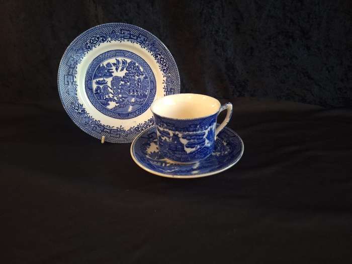 Vintage Willow Royal Venton Ware Trio - B.