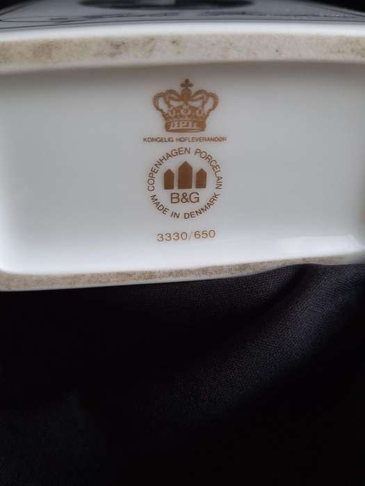 Stunning Vintage B & G Copenhagen Porcelain Tea Caddy (Sophus Barendsen)