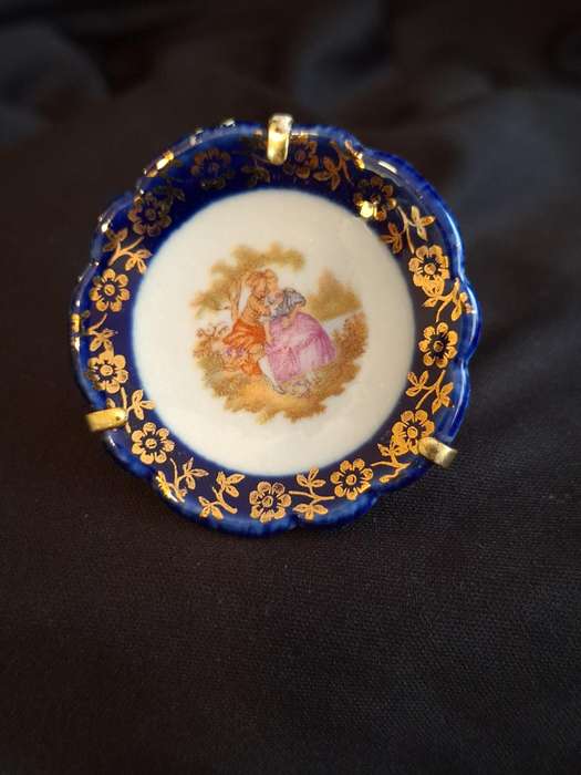 Beautiful Vintage Limoges France Miniature Plate with stand.