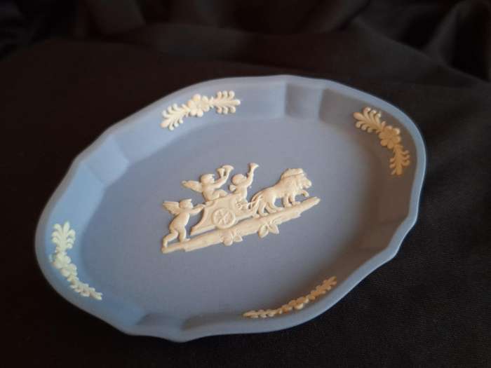 Beautiful Vintage Wedgwood Ring Tray Trinket.