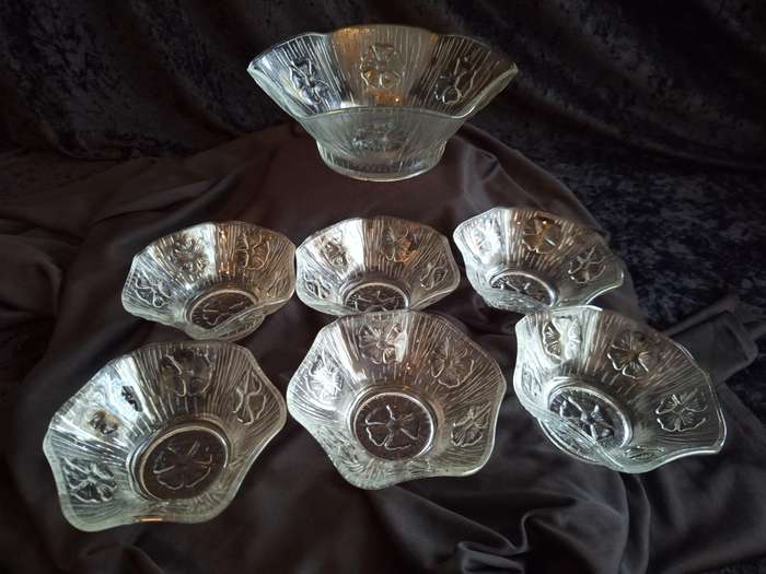 Beautiful Vintage Italian Pressed Glass Dessert Set.