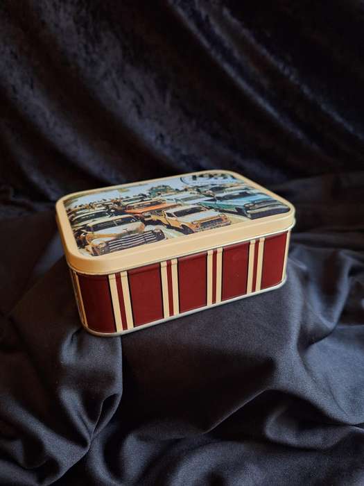 Vintage Styled Tin