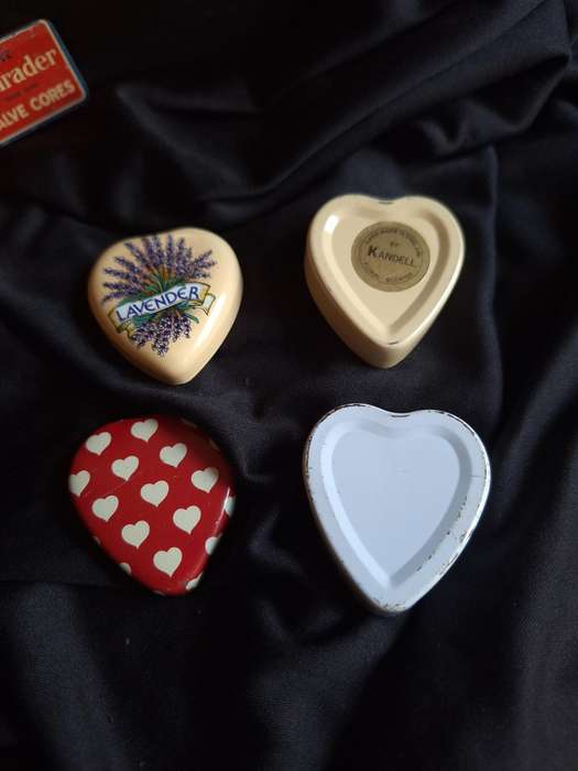 Vintage Lot of small Tins