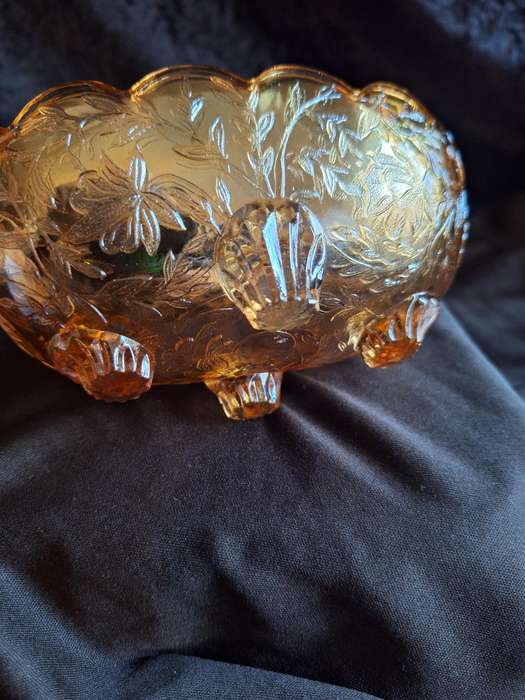 Vintage Pressed Glass Carnaval Ware Sweet Bowl.