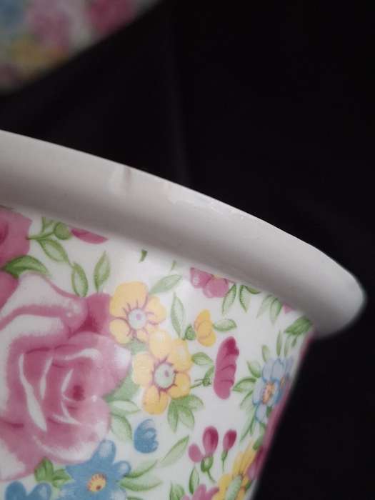 Beautiful Vintage Jones & Middlton Ltd. Ceramic Chintz Kitchen Counter Canister Set.
