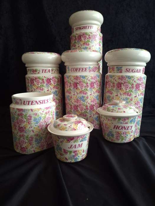 Beautiful Vintage Jones & Middlton Ltd. Ceramic Chintz Kitchen Counter Canister Set.