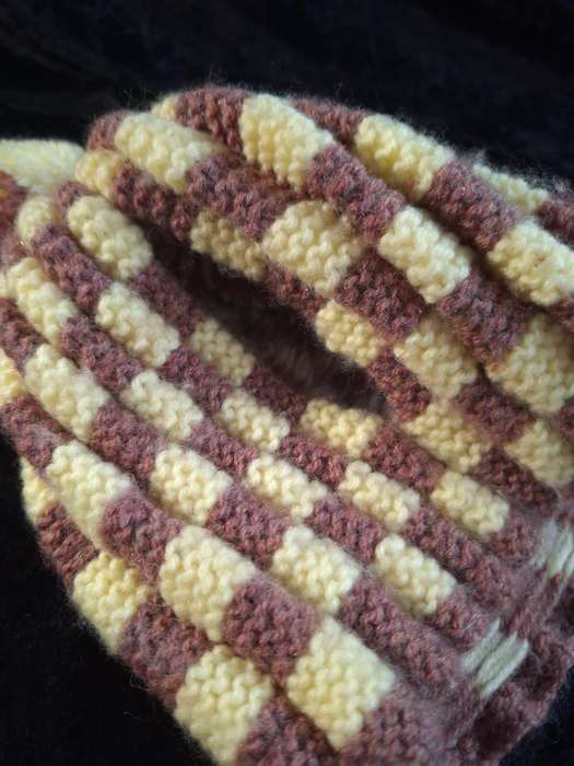 Beautiful Retro 1960's Hand Knitted Teapot Cozy