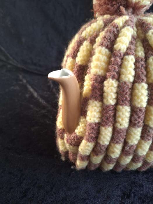 Beautiful Retro 1960's Hand Knitted Teapot Cozy