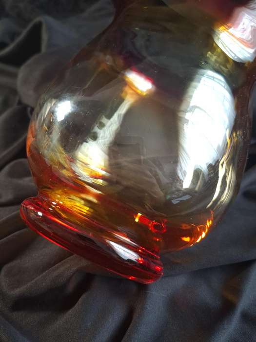 Stunning Vintage Italian Glass Vase.