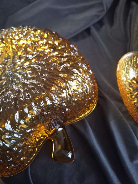 Beautiful Vintage Italian Amber Coloured Glass Dessert Set.