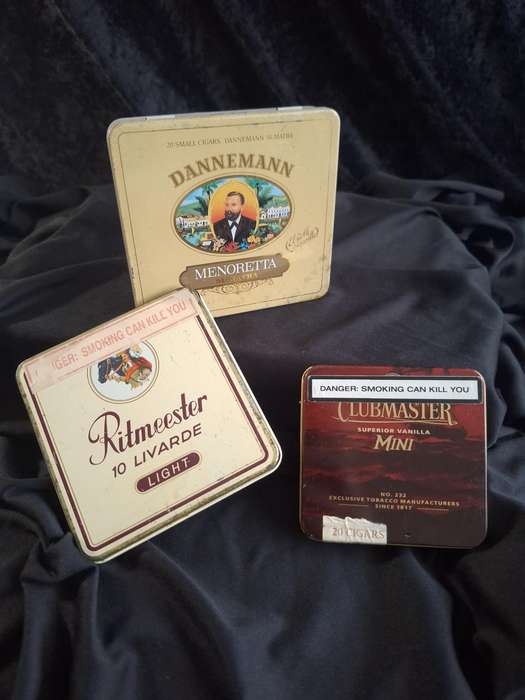 Vintage Set of Cigar Tins.