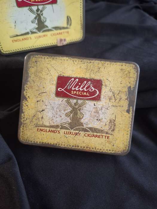 Vintage Set of Mills Cigarette Tins - B.