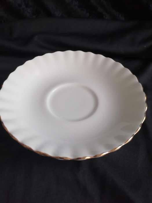 Vintage Royal Albert - Val D'or Saucer - B.