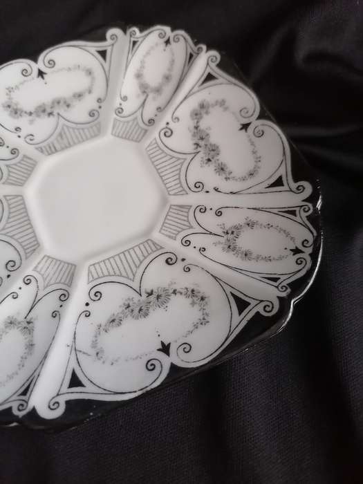 Vintage Art-Deco Shelley Coffee Saucer (B & W) RD: 723404/11504