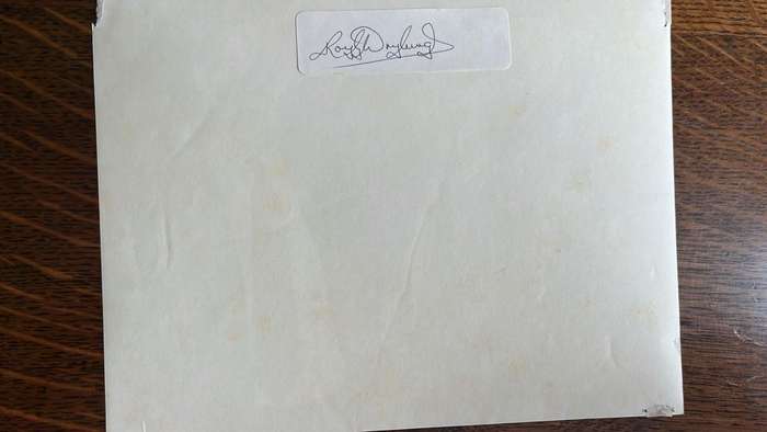 Jason's Allegaatjie - Original Signed Photos & Newspaper Cuttings, details below