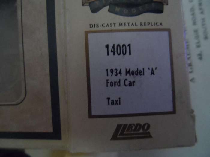 LLEDO  1934 FORD MODEL A CAR- TAXI BLACK- BOXED  [M12]