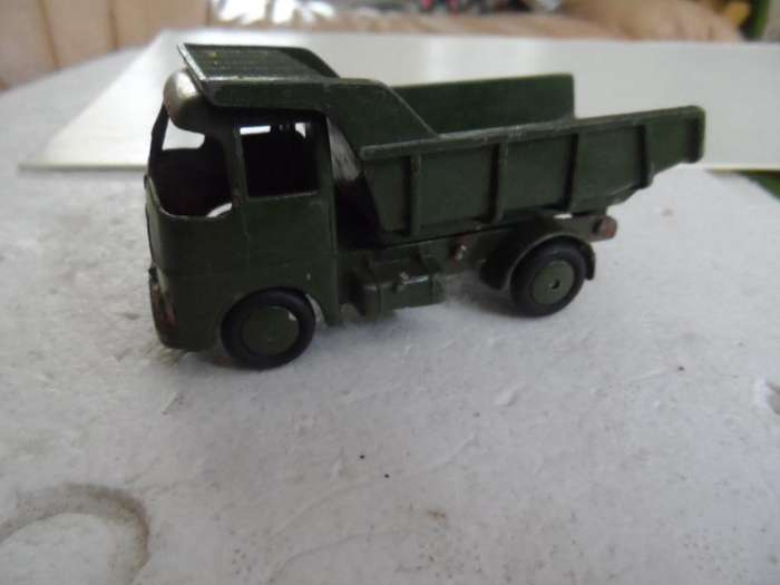 VINTAGE CORGI  ERF DUMPER, REPAINTED IN MILITARY COLOURS [M29][