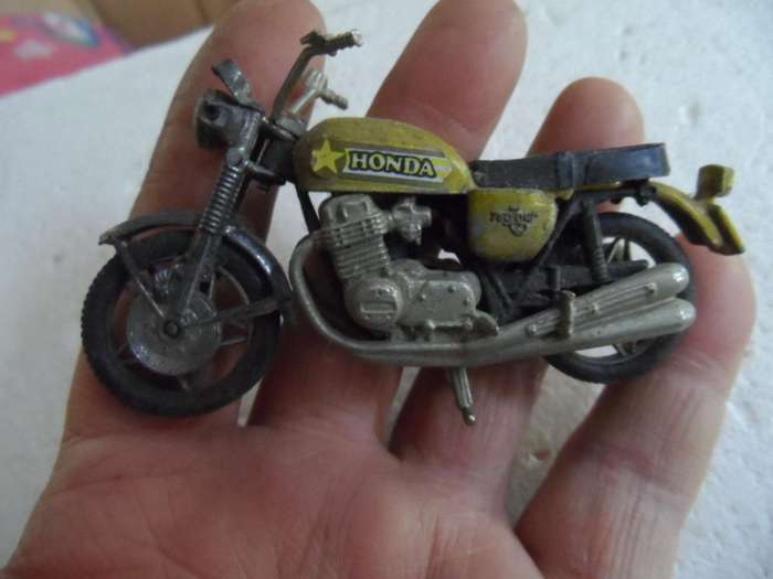 Diecast honda motorcycle [m300]