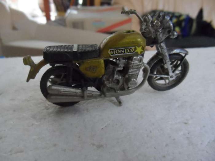 Diecast honda motorcycle [m300]