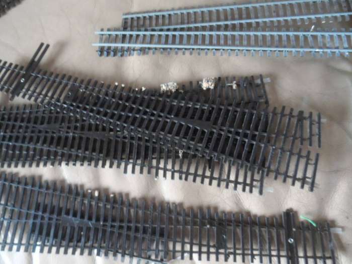 HO Shinohara code 80 NS flextrack and 5 turnouts