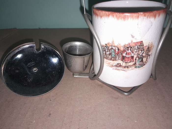 Vintage Sandland Ware Sugar/Mustard Bowl on Stand -  Hanley Staffordshire England - As per pictures