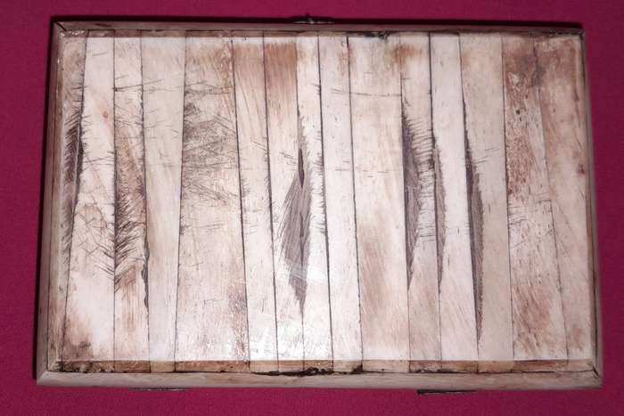 Vintage Moroccan Camel Bone Jewelry Box - Reasonable offers welcome